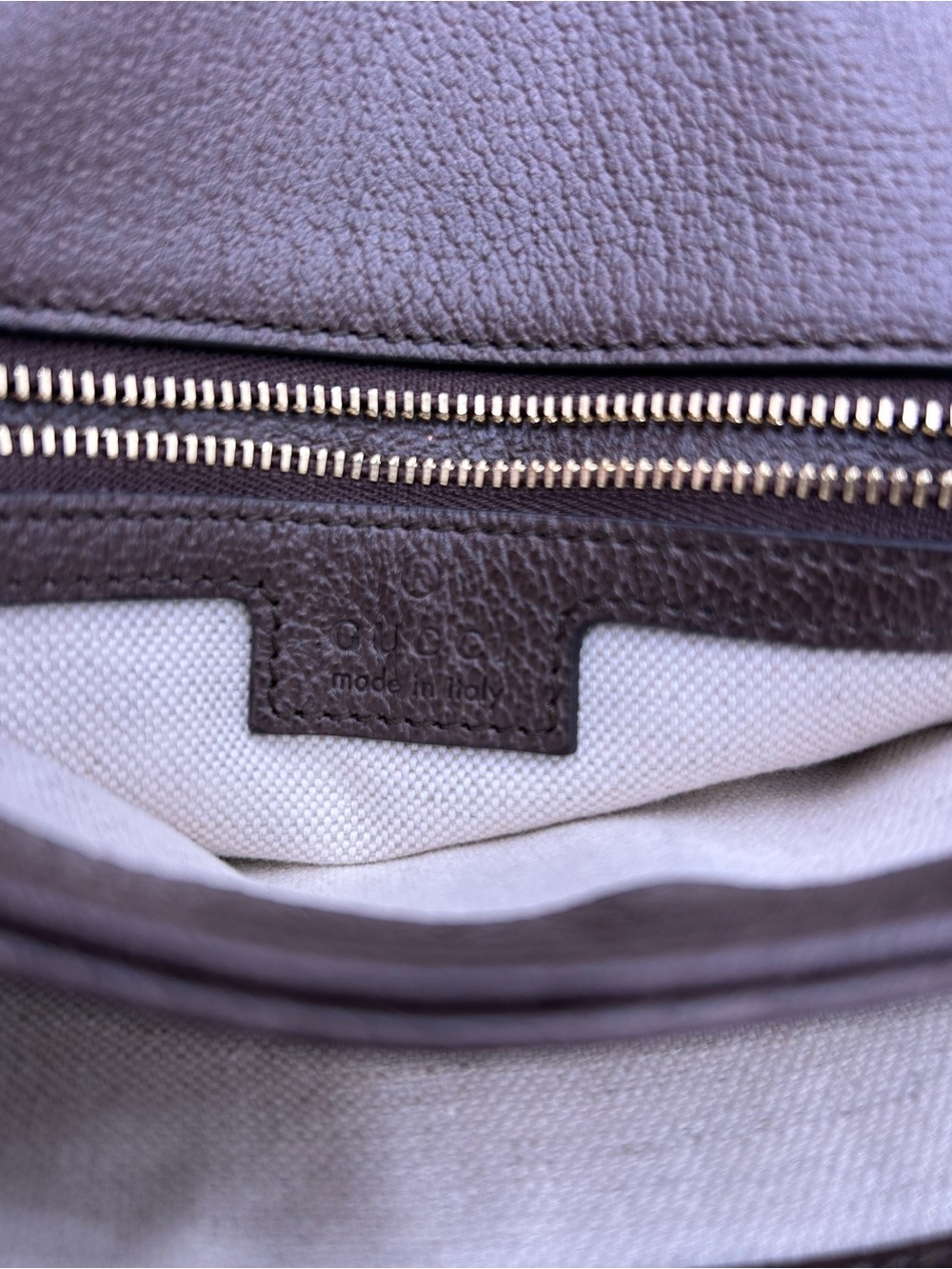 Women's Gucci Blondie iconic GG Supreme canvas shoulder Bag made in Italy - Picture 8 of 16